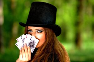 Игра в карты на новом уровне: Онлайн покер - секреты успеха и стратегии
